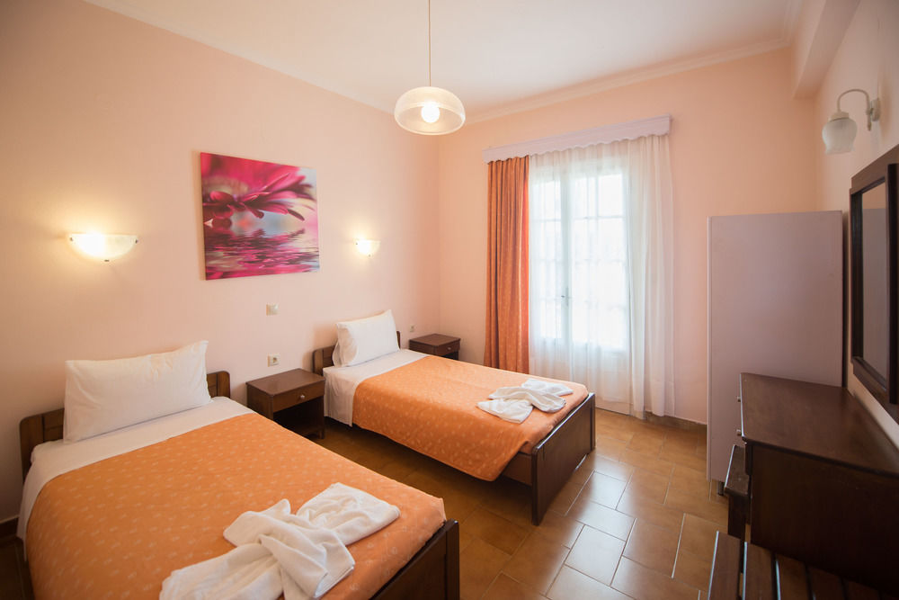 Potamos Apartments Сидари Екстериор снимка