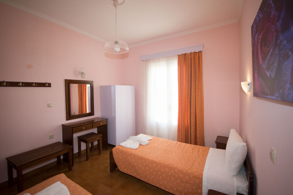 Potamos Apartments Сидари Екстериор снимка